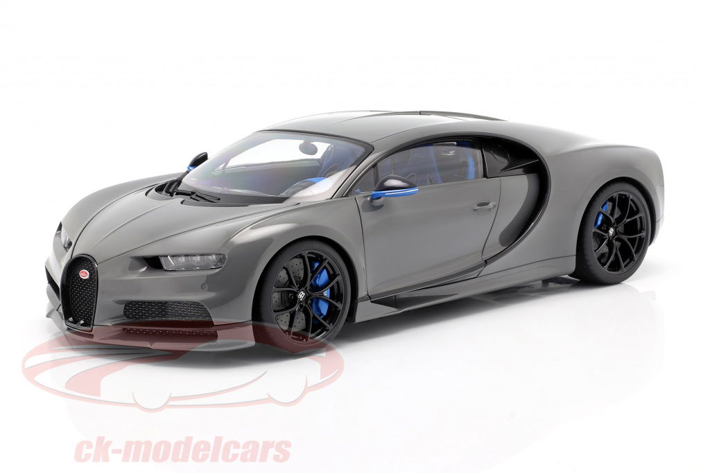 autoart-1-12-bugatti-chiron-ano-de-construccion-2017-jet-gris-12114/
