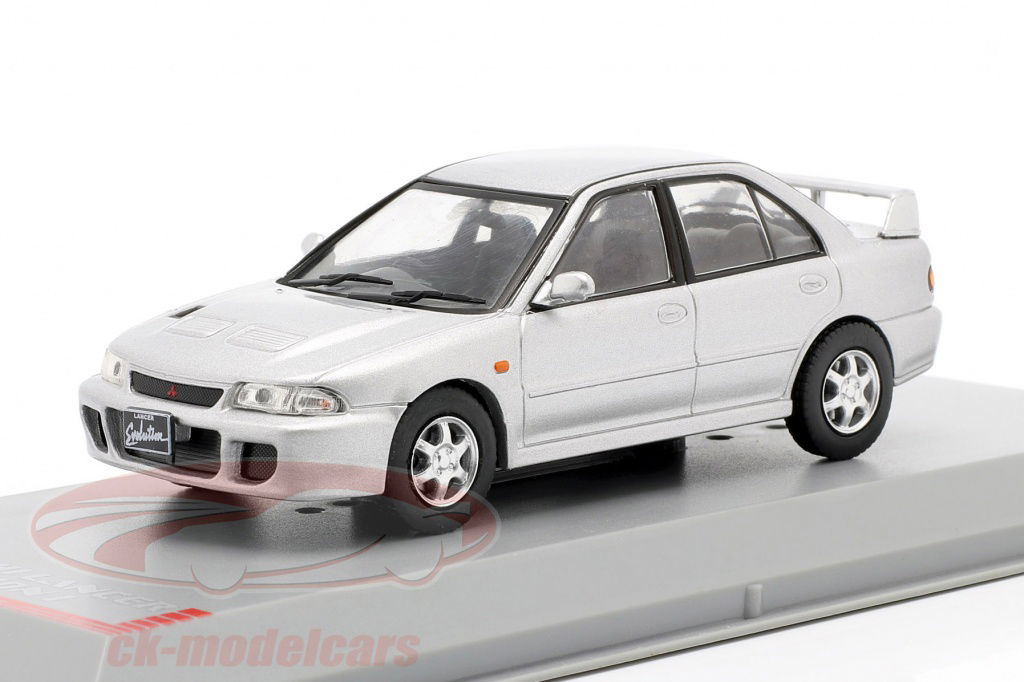 whitebox-1-43-mitsubishi-lancer-evolution-i-rhd-baujahr-1992-silber-wb243/