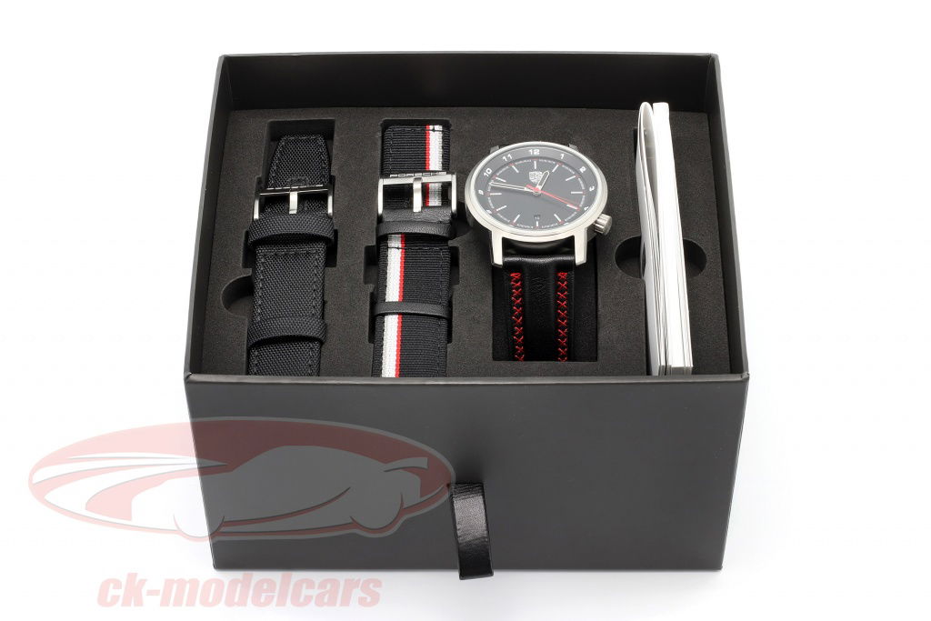 -porsche-911-essential-wap0700010j/