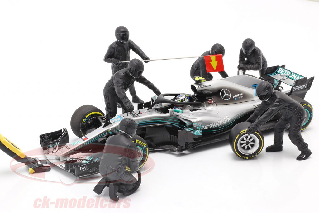 formula-1-pit-crew-characters-set-no1-team-black-1-18-american-diorama-ad76551/