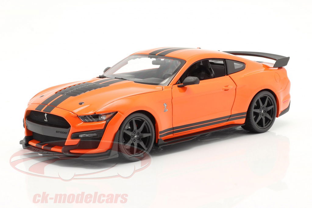 maisto-1-18-ford-mustang-shelby-gt500-year-2020-orange-with-black-stripes-31388/