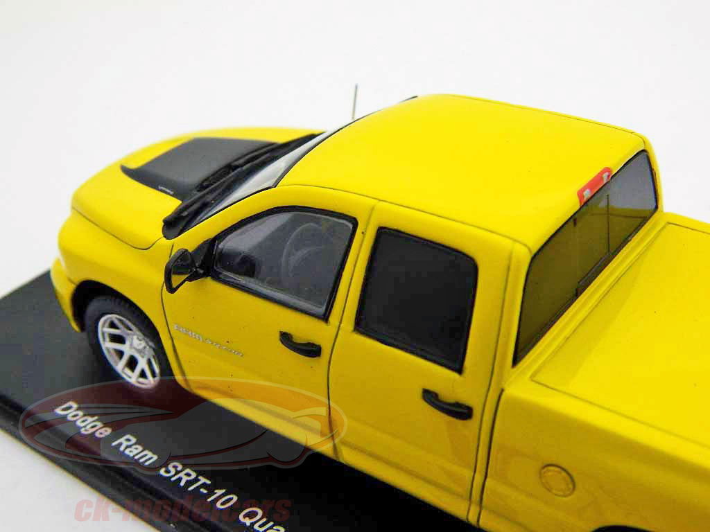 Spark 1:43 Dodge RAM SRT-10 Quad Cab Yellow Fever Edition