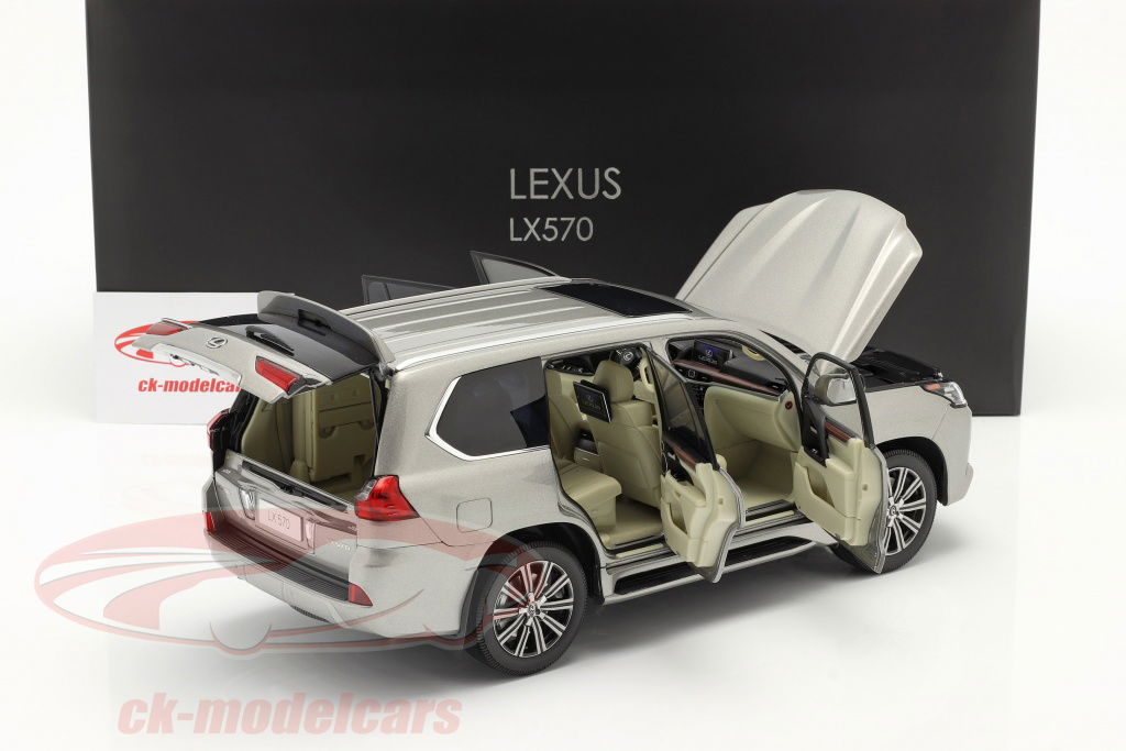 Kyosho 1:18 Lexus LX570 sonic titanium 08955T model car