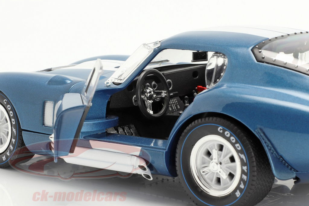 1/18 シェルビー SHELBY COBRA DAYTONA COUPE 1965 Shelby Cobra Daytona Coupe #12 Blue Metallic with White