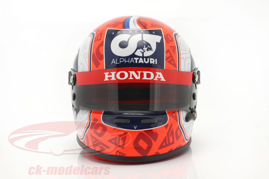 1-2-pierre-gasly-no10-scuderia-alpha-tauri-honda-formule-1-2020-casque-arai-4100064/
