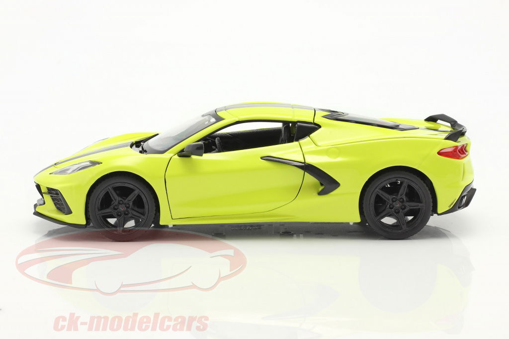 Maisto 1:24 Chevrolet Corvette C8 Stingray Coupe Z51 year
