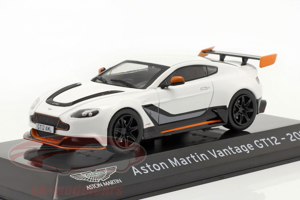 altaya-1-43-aston-martin-vantage-gt12-ano-de-construccion-2015-blanco-mag-pf32/