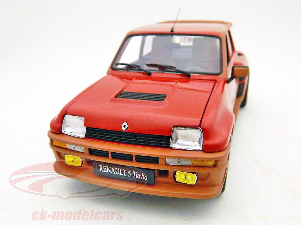 universal-hobbies-1-18-52-uh-4520/