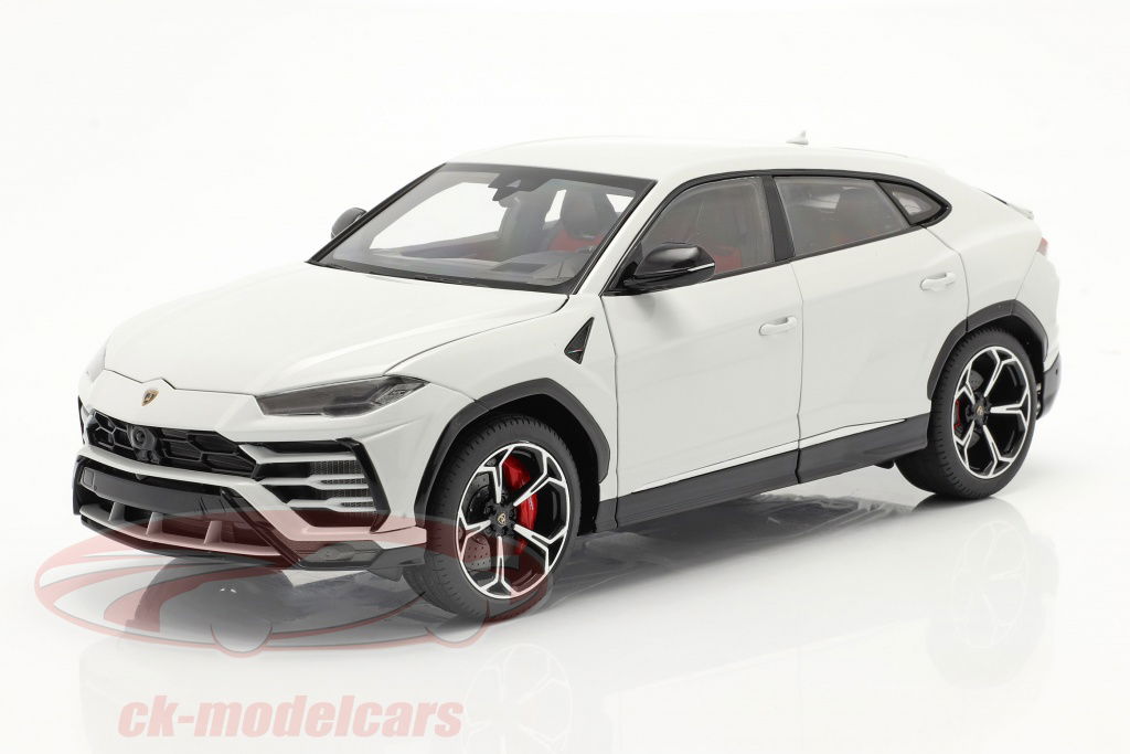 autoart-1-18-lamborghini-urus-2018-79161/