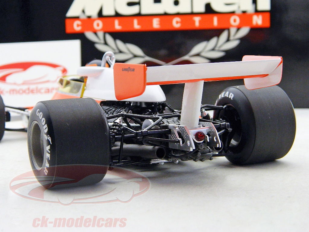 Minichamps 1:18 G. Villeneuve McLaren Ford M23 formula 1