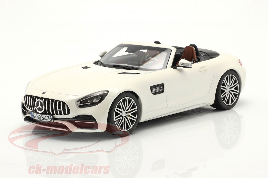 norev-1-18-mercedes-benz-amg-gt-c-roadster-year-2019-white-metallic-183744/