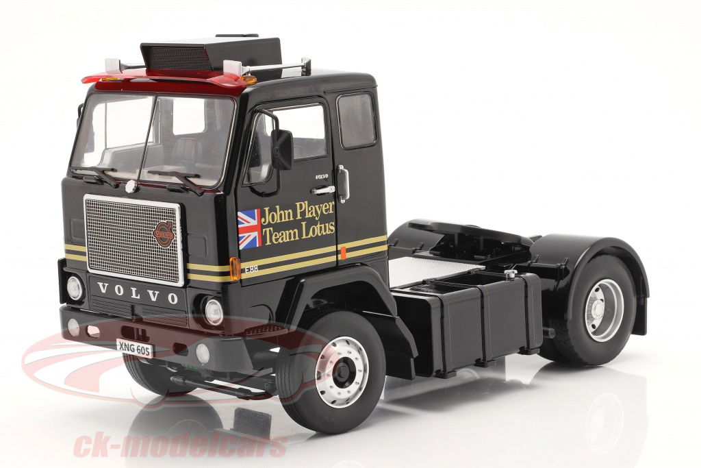 road-kings-1-18-volvo-f88-vrachtwagen-john-player-team-lotus-1978-rk180064/