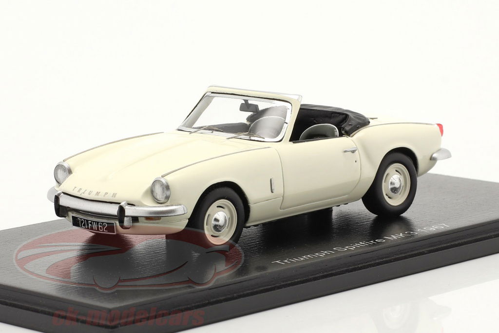 spark-1-43-triumph-spitfire-mk3-bouwjaar-1967-wit-s2473/