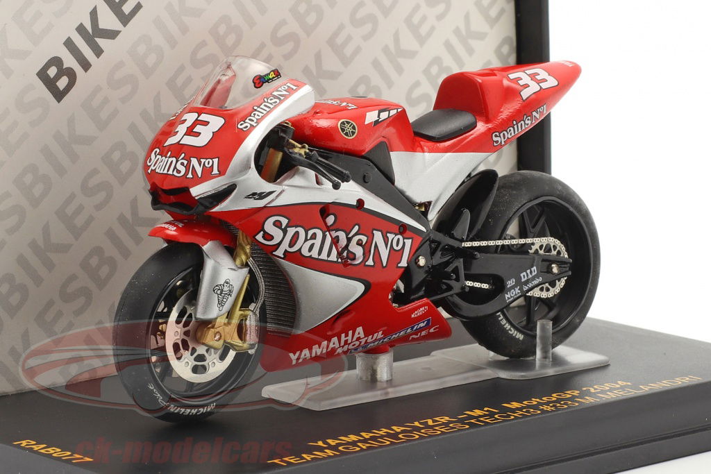 ixo-1-24-m-melandri-yamaha-yzr-m1-no33-moto-gp-2004-rab077/