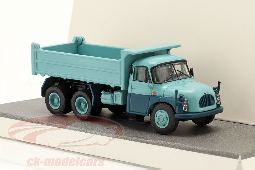 schuco-1-87-tatra-t138-camion-de-la-basura-azul-claro-452662900/