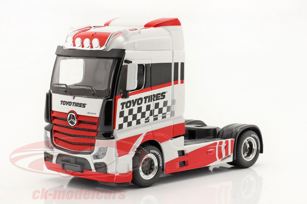 bburago-1-43-mercedes-benz-actros-gigaspace-4x2-camion-bianco-rosso-18-32201/