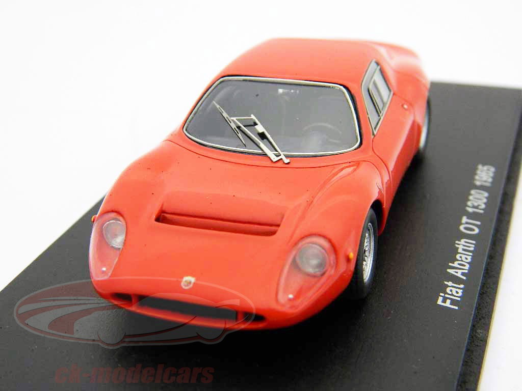 フィアット　アバルト500 Fiat 500 Abarth スパーク　1/43 Spark 1:43 Fiat 500 Abarth 2008 white with red stripe S1312