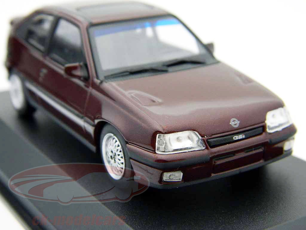 minichamps-1-43-opel-kadett-gsi-anno-1989-rosso-metallizzato-rosso-metallizzato-400045970/