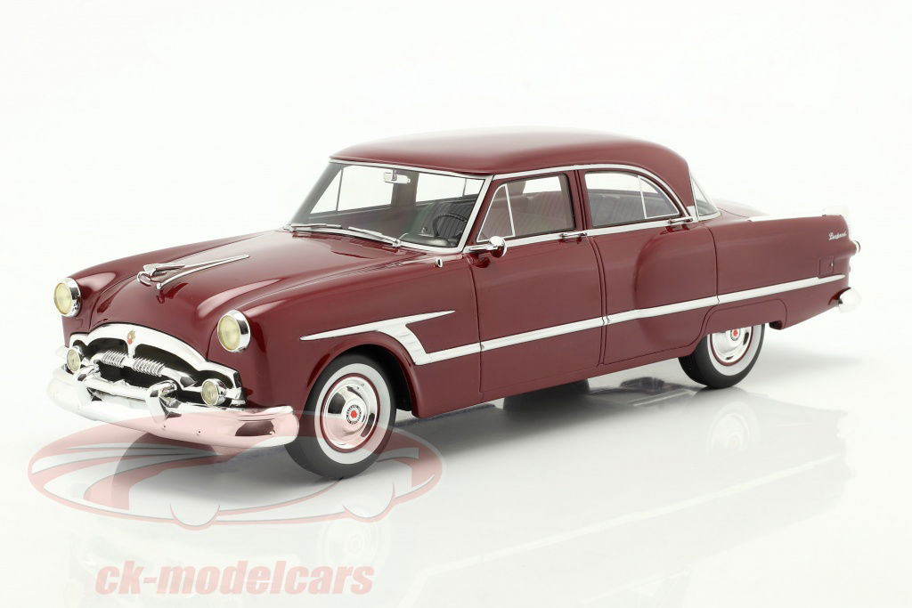 bos-models-1-18-packard-cavalier-bouwjaar-1953-donkerrood-bos308/