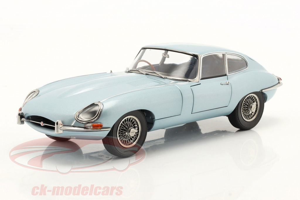 kyosho-1-18-jaguar-e-type-coupe-ano-de-construccion-1961-azul-plateado-metalico-08954sbl/