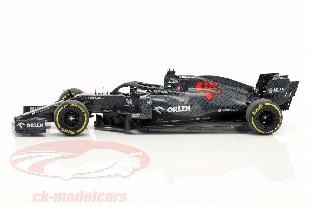 Minichamps 1:18 K. Räikkönen Alfa Romeo Racing C39