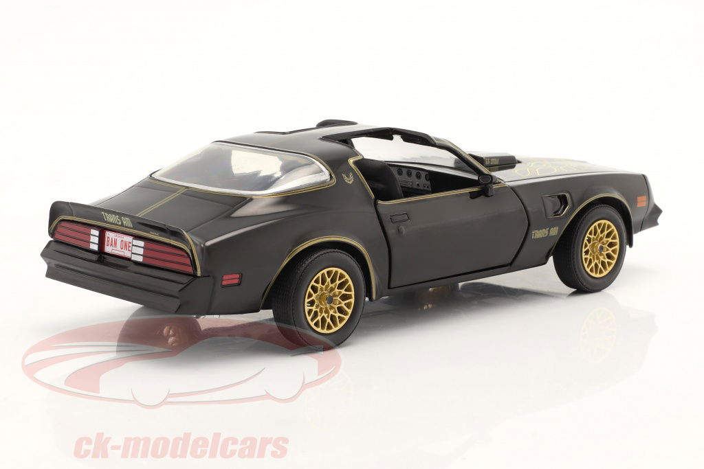 Greenlight 1:24 Pontiac Firebird TransAm year 1977 black