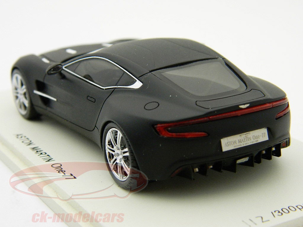 Spark 1:43 アストンマーチンOne-77マットブラック PD04311021