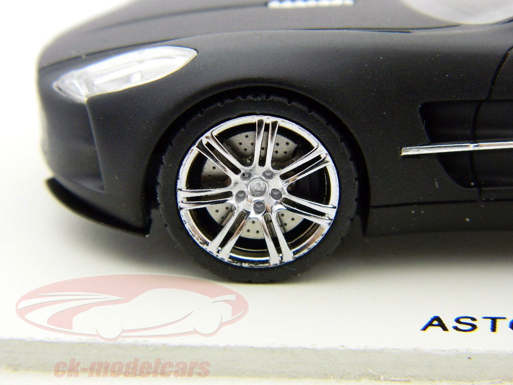 Spark 1:43 アストンマーチンOne-77マットブラック PD04311021