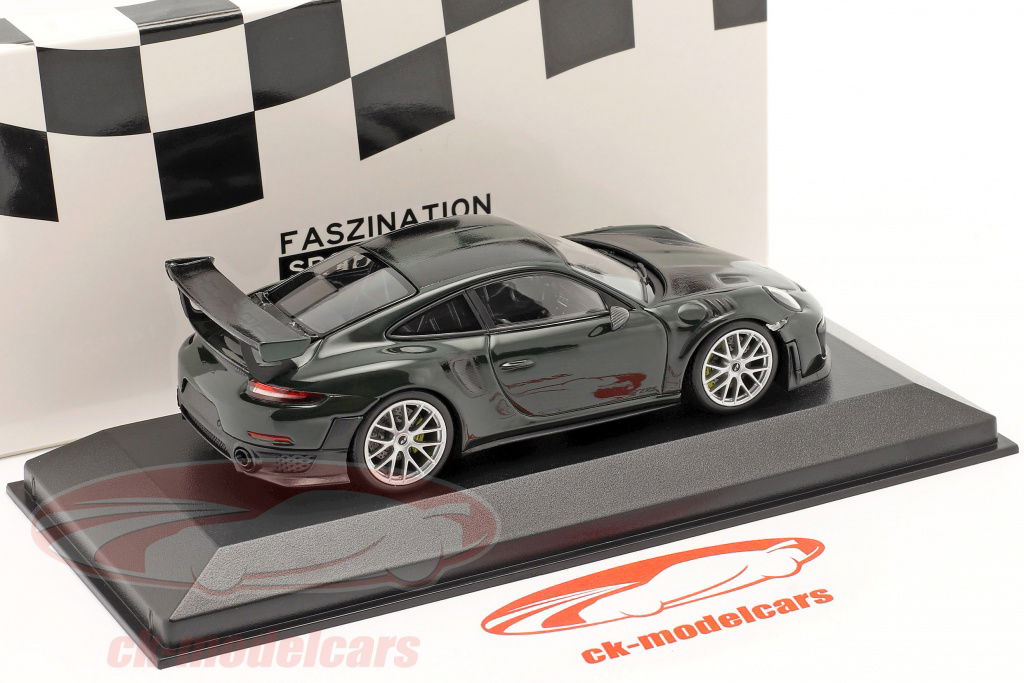 Minichamps 1:43 Porsche 911 (991 II) GT2 RS 2018 British