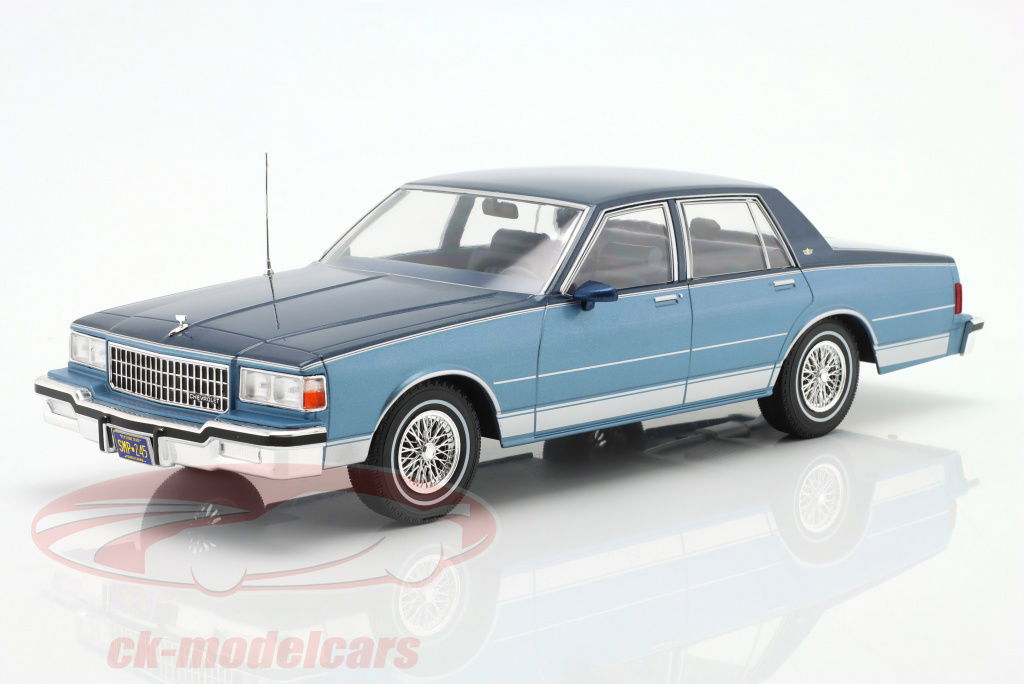 modelcargroup-1-18-chevrolet-caprice-1987-modelcar-group-mcg18266/