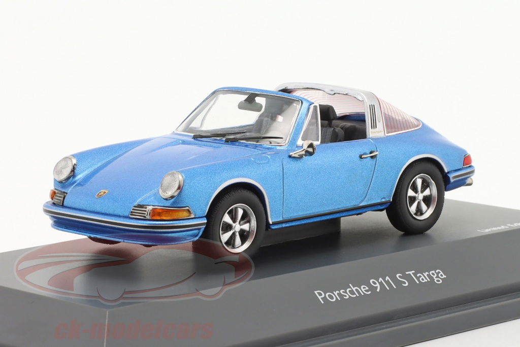 schuco-1-43-porsche-911-s-targa-bygger-1971-bl-metallisk-450367700/