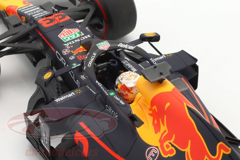 Spark 1/18 Red Bull RB16B Abu Dhabi アブダビ 2021 F1 WDC Max Verstappen Red Bull RB16B Abu Dhabi 1:18