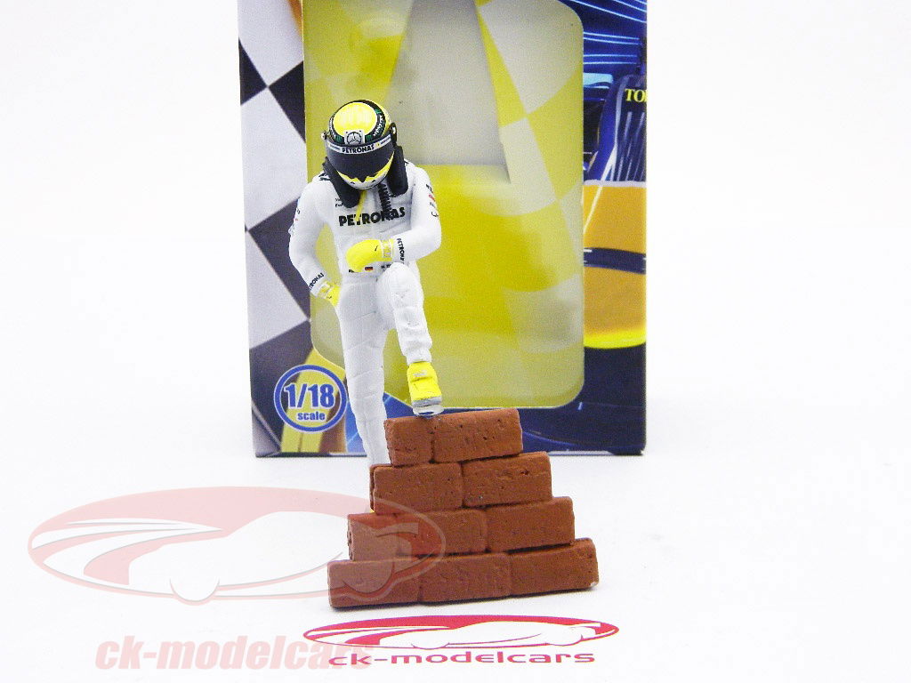 topmodelcollection-1-18-nico-rosberg-driver-figure-formula-one-standing-ed3-topmo-d-73b/