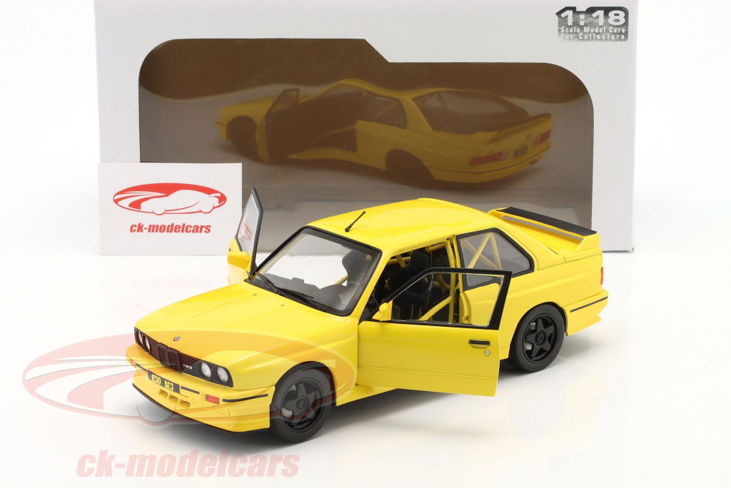Solido RWB930 1/18 イエロー Solido RWB930 1/18 イエロー Solido RWB930 1/18 イエロー