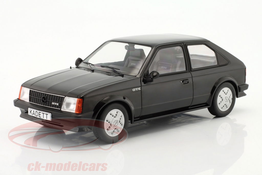 modelcargroup-1-18-opel-kadett-d-gte-schwarz-modelcar-group-mcg18270/