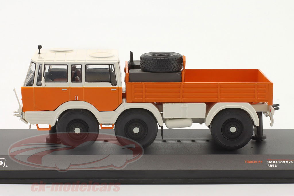 1/43 イクソモデル タトラ813 6×6 1968 1/43 イクソモデル タトラ813 6×6 1968 Tatra 813 6x6 Double