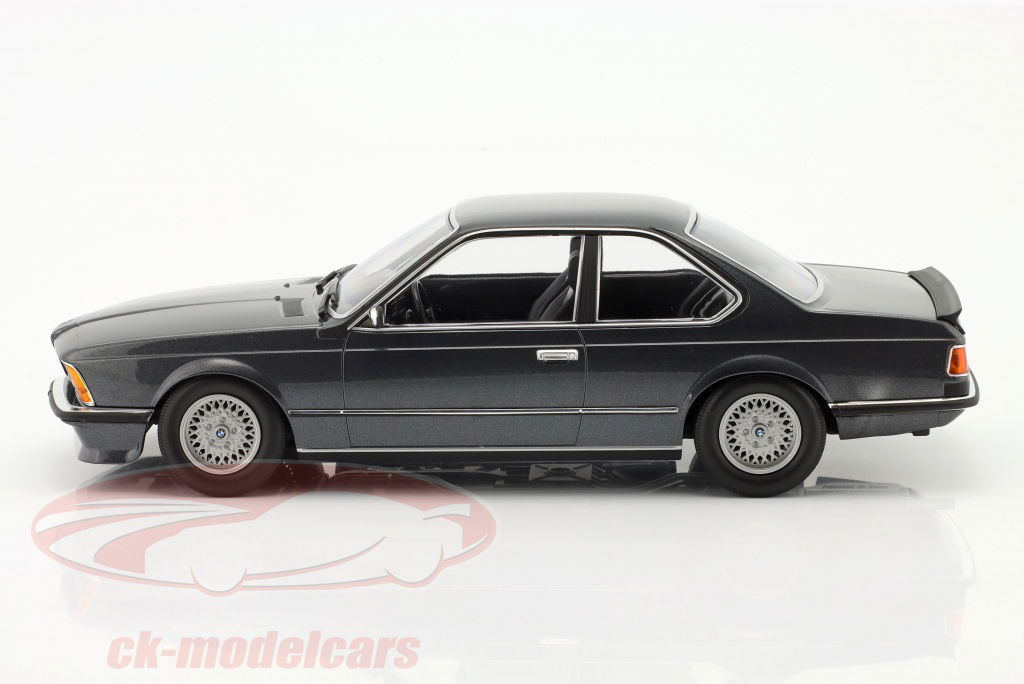 1/18 BMW 635csi ミニカー Minichamps 1:18 BMW 635 CSi 建設年 1982 濃い灰色 メタリック
