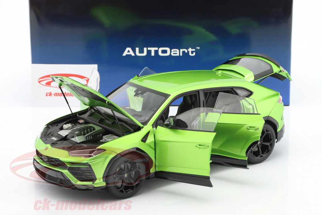 Lamborghini Urus 1/18 グリーン　精密模型 AUTOart 1/18 Lamborghini Urus Pearl Green | eBay