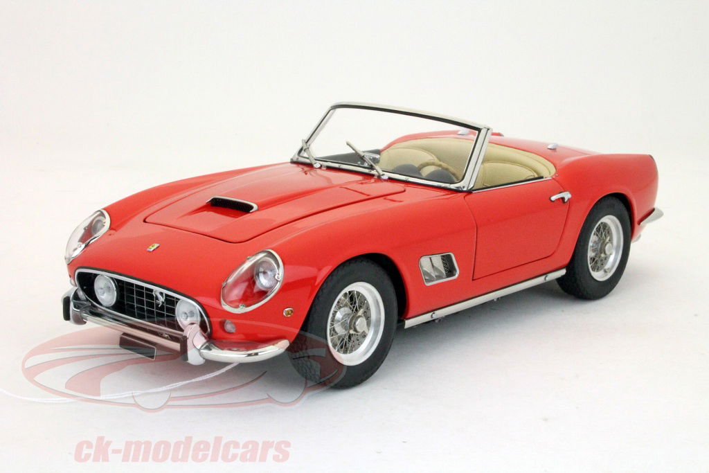 CMC 1:18 フェラーリ250 GT SWBカリフォルニアスパイダー1960赤