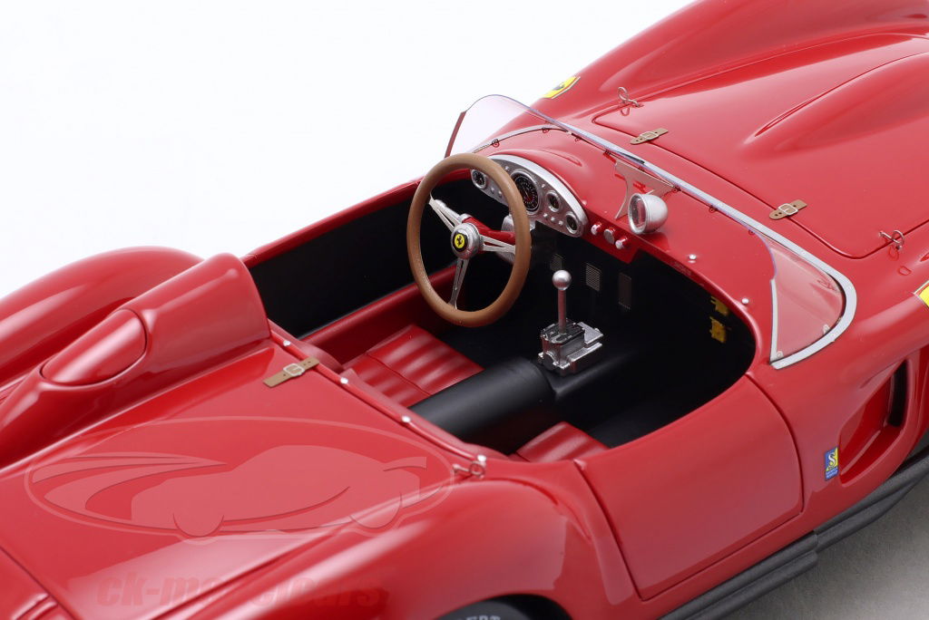 フェラーリ　FERRARI 250 Testa Rossa  1／18 1/18 BBR 1957 Ferrari 250 Testarossa (Yellow with Red Stripe