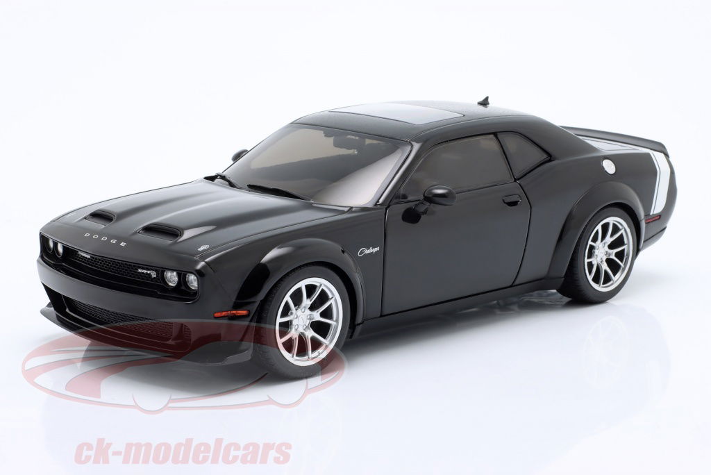 302-013 ソリド 1/18 ダッジ チャレンジャー SRT HELLCAT Solido 1:18 Dodge Challenger SRT Hellcat Redeye Black Ghost