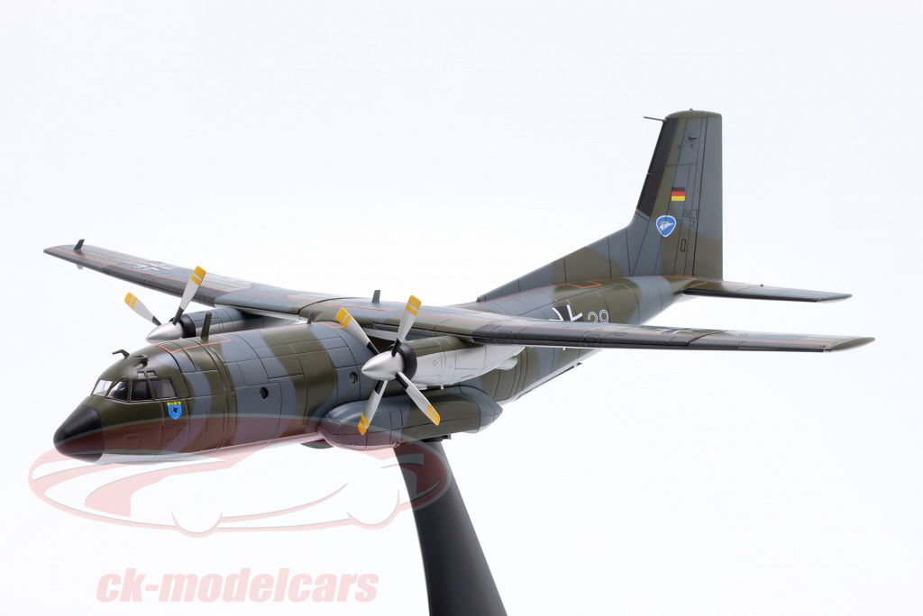 schuco-1-87-transall-c160d-ltg-62-luftwaffe-flugzeug-452659000/