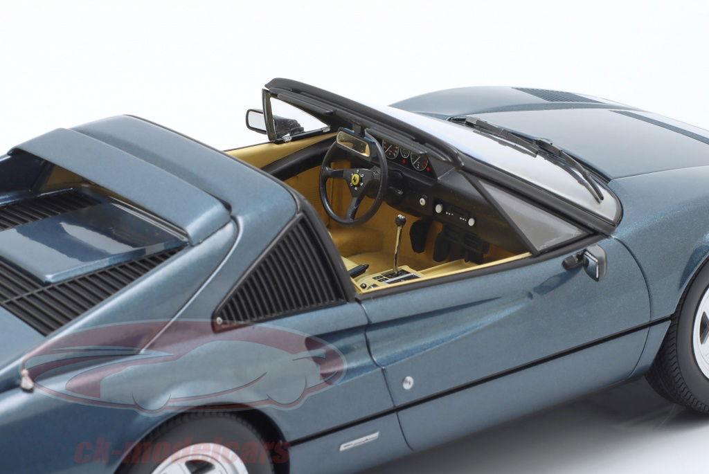 Norev 1:18 Ferrari 308 GTS with removable Top year 1982 blue