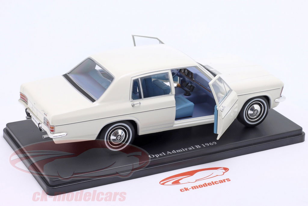 Hachette 1:24 Opel Admiral B year 1969 white G1648013 model
