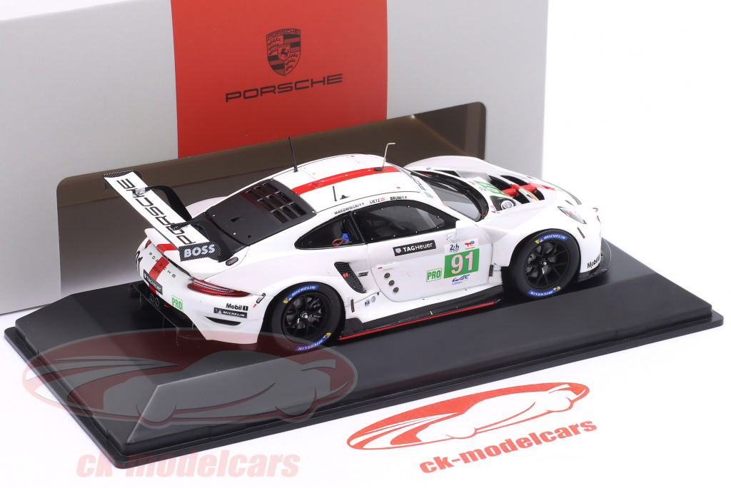 ポルシェ911RSR Winner LMGTE ルマン 2022 トロフィー付き Spark 1:43 Porsche 911 RSR-19 #91 勝者 LMGTE-Pro 24h LeMans