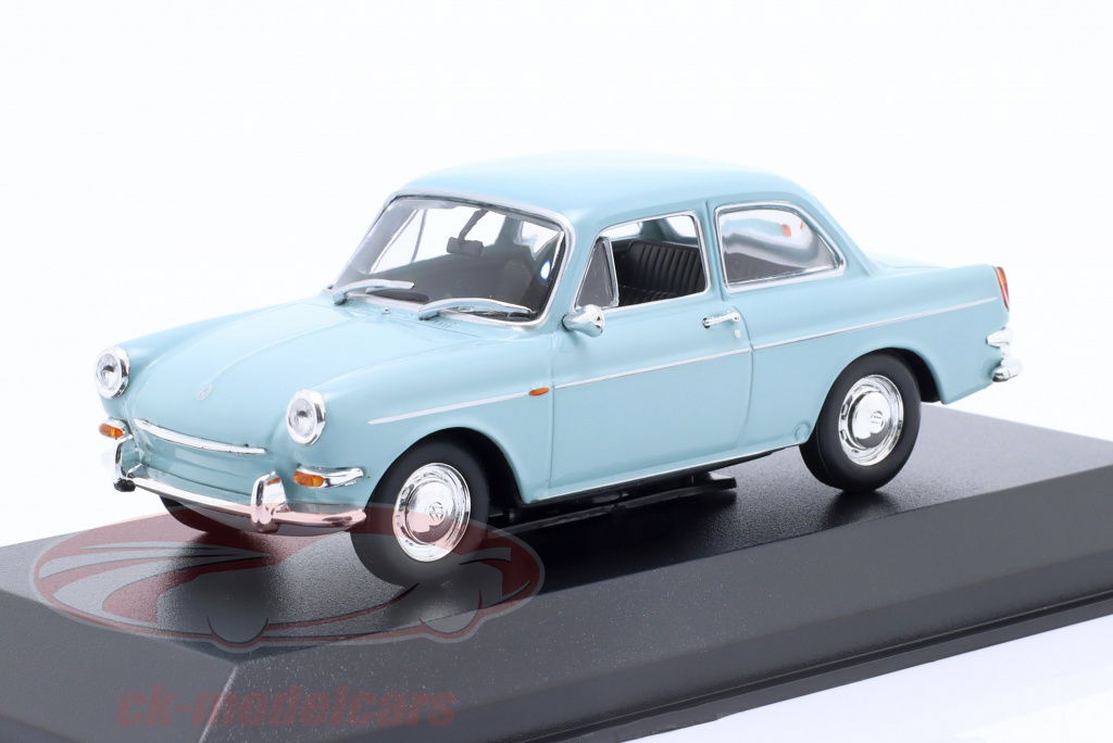 新品　1/43　VW 1600　タイプ３　TYPE 3　ノッチバック　1966 Minichamps 1:43 Volkswagen VW 1600 (Type 3) year 1966 light