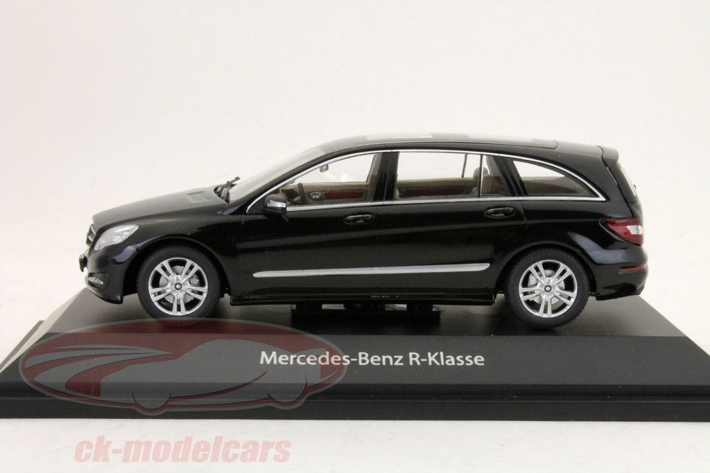 Mercedes-Benz Typ W116 ミニカー1/43黒 s-l1200.jpg