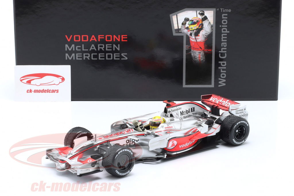 Minichamps 1:18 L. Hamilton McLaren MP4/23 #22 Brazil GP