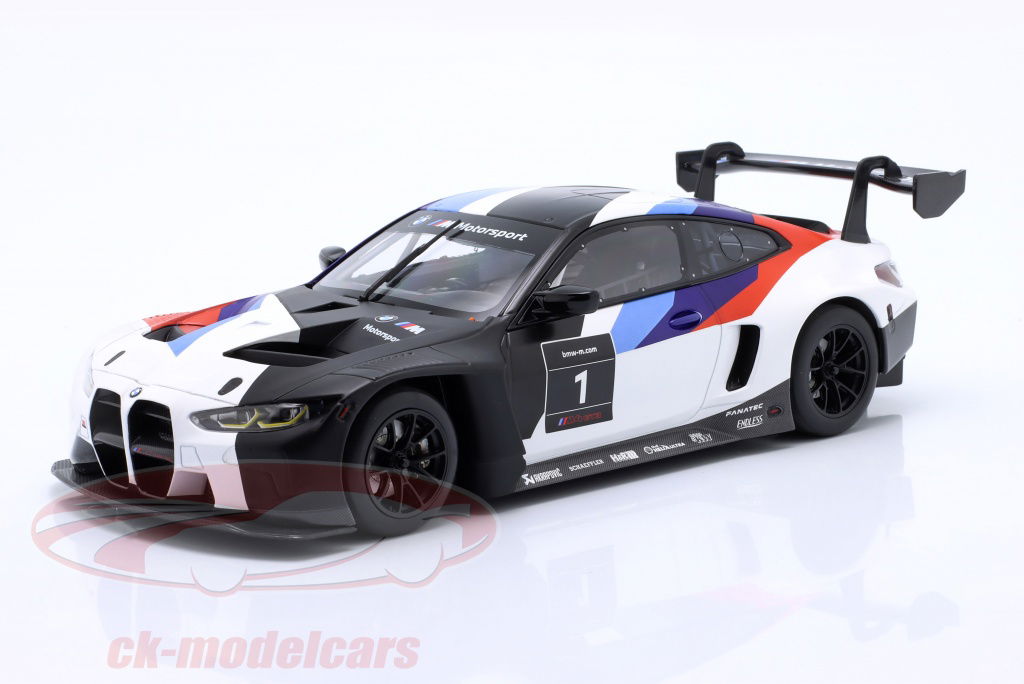 Minichamps 1:18 BMW M4 GT3 #1 Presentation Car 2021 BMW