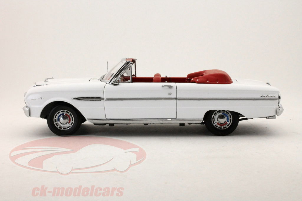 1/18 Sun Star フォード ファルコン コンバーチブル 1963年 Sun Star Models 1:18 フォードファルコンフューチュラ